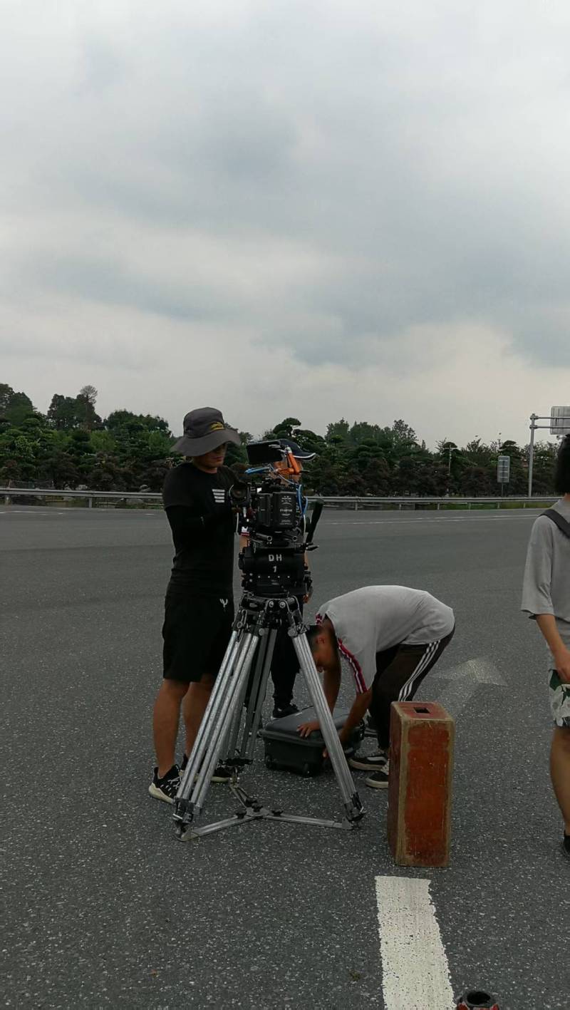 黄岩区TVC拍摄公司：唤醒集体记忆，构建跨代际沟通桥梁